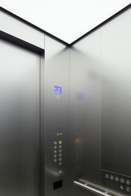 Quanto custa modernizar um elevador